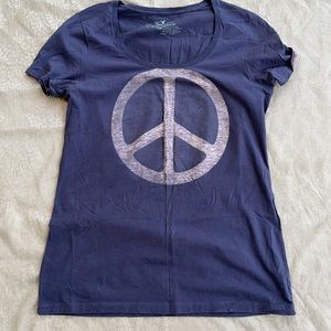 American Eagle tee